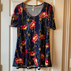 Lularoe perfect tee